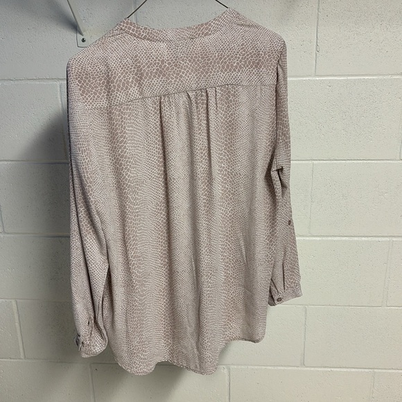 Jones New York Pink Buttoned Blouse with Mandarin Collar - Picture 4 of 7